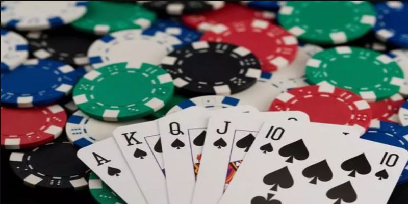 Luật cơ bản trong baccarat là gì